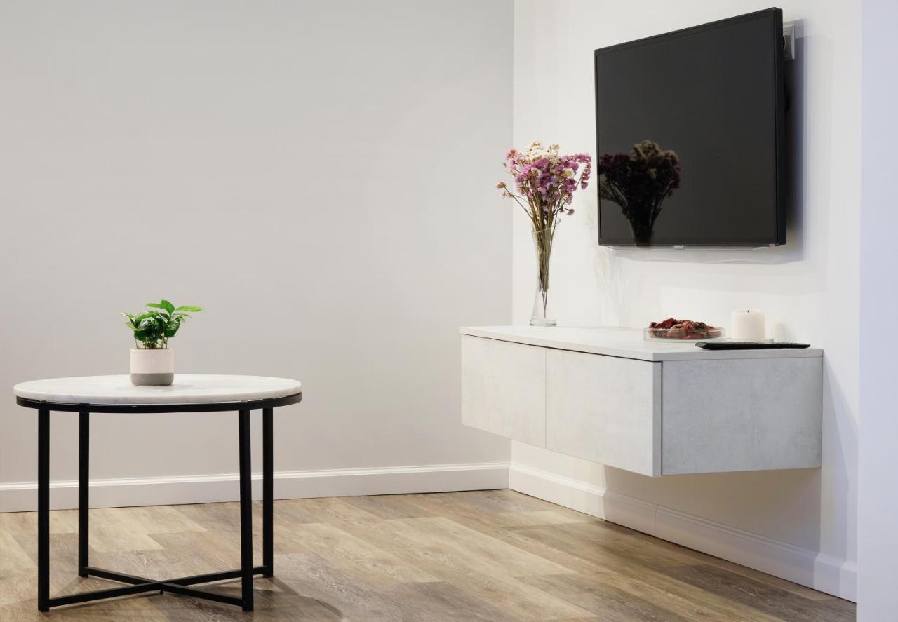 Owls Hill Apartment Kaunas Extérieur photo
